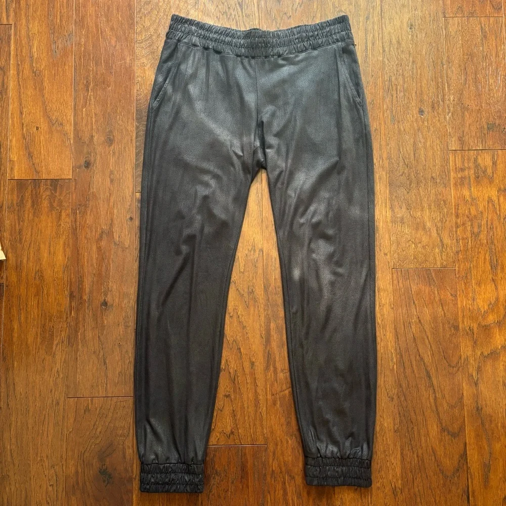 Monrow Black Brown Leather Look Joggers XS/S | Coated Faux Leather Pants